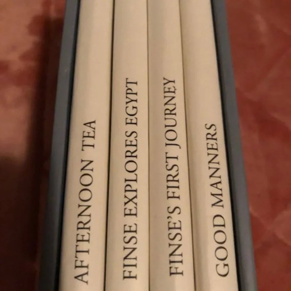 Finse of Dogton Abbey Childrens mini 4 Set hardcover Books - Picture 3 of 7